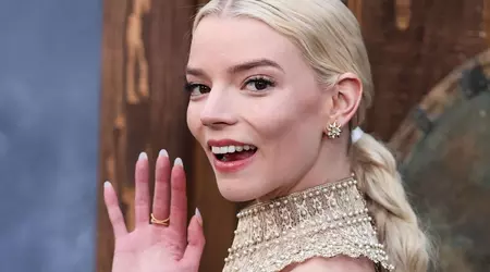Schauspielerin Anya Taylor-Joy konnte keine Selfies mit einem Fan machen, weil sie mit ihrem Android-Smartphone nicht zurechtkam (Video)