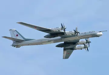 US-amerikanische und kanadische Flugzeuge fangen chinesische ...