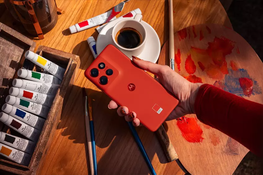 Motorola hat den Starttermin für das Moto S50 Smartphone mit 120Hz Bildschirm, MediaTek Chip und IP68 Schutz angekündigt