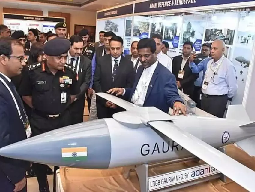 Indien, das seit zehn Jahren versucht, eine eigene Gleitbombe zu entwickeln, hat diese nun "zum ersten Mal" getestet.