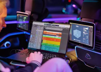 Mercedes-Benz verwandelte Maybach in ein Aufnahmestudio