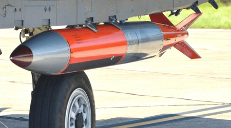 Es dauerte 17 Jahre und kostete 9 Milliarden Dollar: USA schließen Produktion der neuen B61-12 Thermonuklearbomben ab