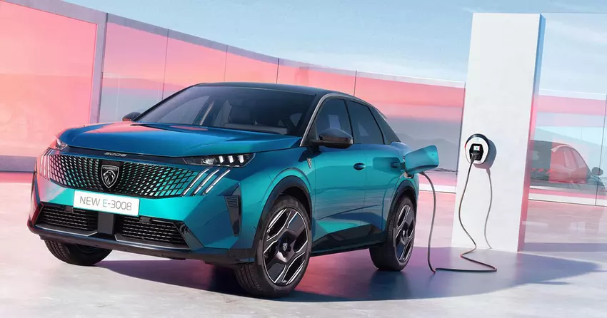 Der Peugeot e-3008 und e-5008 erhalten einen zweiten Elektromotor und Allradantrieb