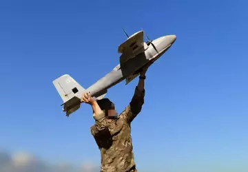 Neue Aufklärungsdrohne "Schtschedryk" wird in der ...