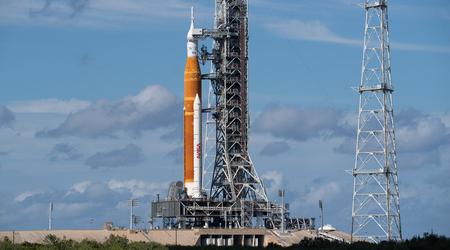 Die NASA hat erfolgreich ein verbessertes RS-25-Triebwerk getestet, das in SLS-Raketen für Flüge zum Mond eingesetzt werden soll