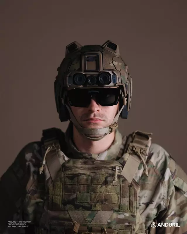 Der EagleEye-Helm in Aktion von Anduril Industries