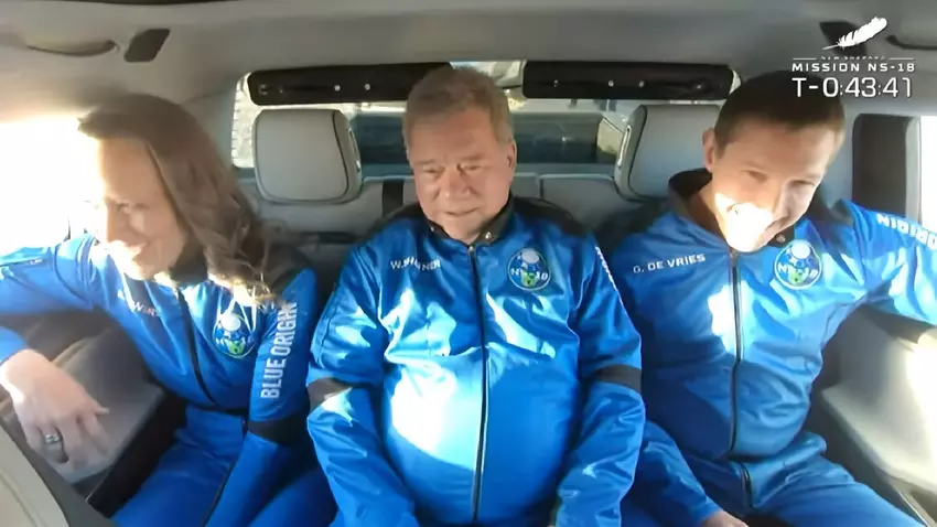 William Shatner, bekannt durch seine Rolle als Captain Kirk in Star Trek, wird mit 90 Jahren Astronaut