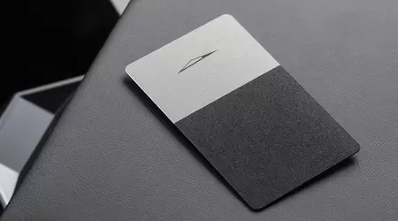 Tesla hat ein neues Zubehör für den Cybertruck vorgestellt - eine Schlüsselkarte aus Metall für 60 Dollar