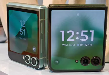 Motorola kündigt möglicherweise Razr+ 2025 mit ...