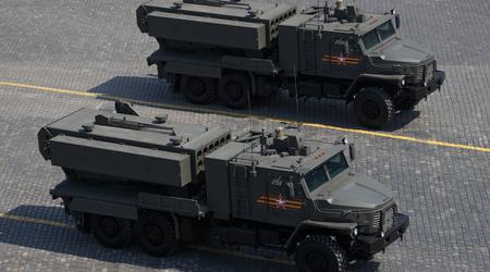 Zum ersten Mal zeigten die Russen Filmmaterial über den Einsatz des schweren Flammenwerfersystems TOS-2 mit Thermobar-Raketen