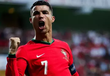 Cristiano Ronaldo startete seinen YouTube-Kanal, brach ...