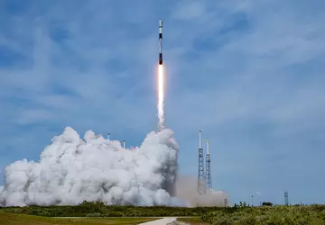 SpaceX startet eine Reihe von Starlink-Kompaktsatelliten ...