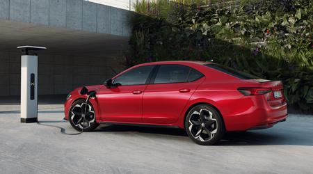 Skoda hat den Superb Hatch iV Plug-in-Hybrid vorgestellt: 120 km Reichweite mit Elektroantrieb