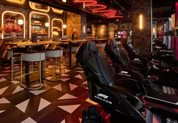 Das Restaurant F1 Arcade hat in ...