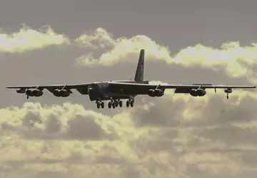 Die US-Luftwaffe entsandte B-52H-Atombomber in das ...