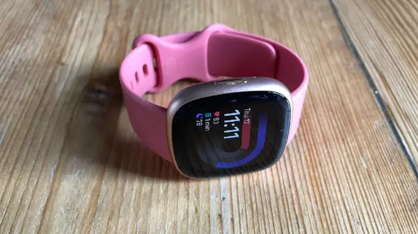 Fitbit Versa 4 vs Amazfit Active 2