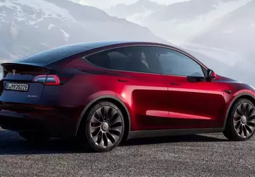 Tesla bereitet die Einführung eines sechssitzigen ...