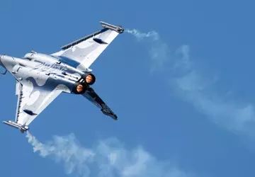 Frankreich verdreifacht Produktion von Dassault Rafale-Kampfflugzeugen ...