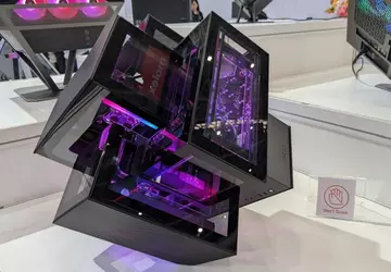 Unpraktisch, aber schön: Azza hat das ...