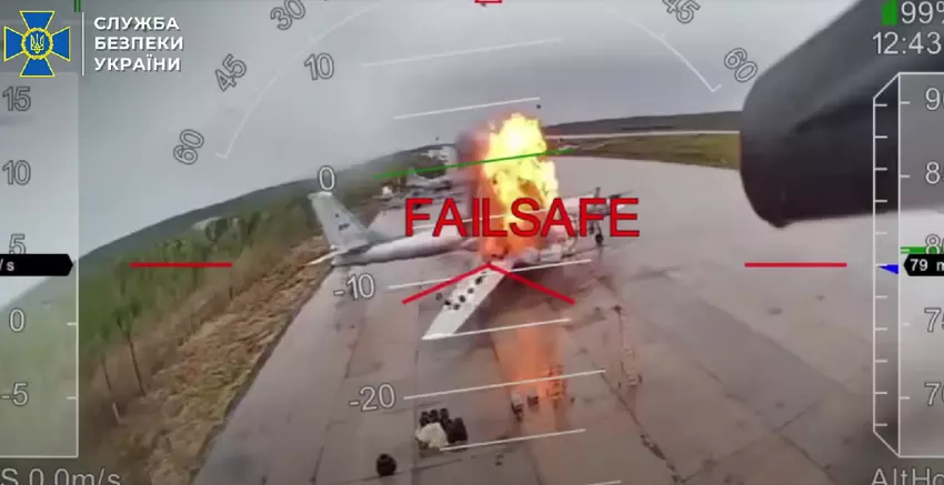 Episches Video der SBU: Ukrainische Drohnen zerstören russische strategische Luftfahrt