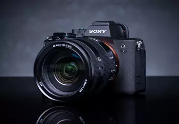 Die neue spiegellose Vollformatkamera Sony A7V ...