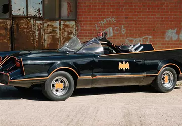 Auto für Sammler: 60er-Jahre Batmobile-Replikation steht ...