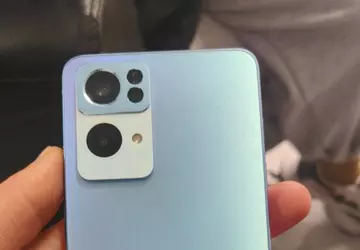 Das OPPO Reno 7 ist auf ...