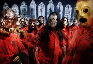 Smite veröffentlicht Slipknot-Crossover mit Skins aller ...