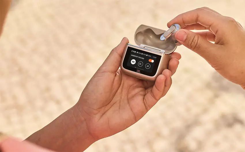 JBL Tour Pro 3: Adaptive ANC, Bildschirmgehäuse und LDAC-Unterstützung für 299 $