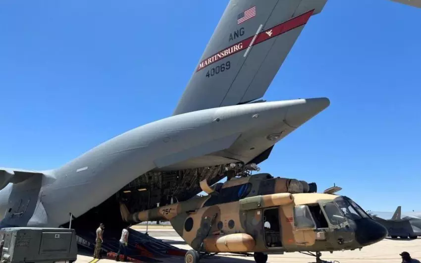 Mi-17-Hubschrauber aus den USA fliegen in die Ukraine: Warum „brennt“ Russland deswegen aus?