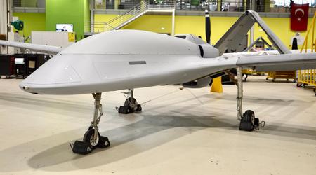Baykar testet erfolgreich Überschallrakete IHA-122 von Bayraktar TB3-Drohne