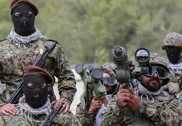 Russland bewaffnet Terroristen: Moderne Waffen aus ...