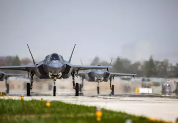 Lockheed Martin und GlobalFoundries vereinbaren die ...