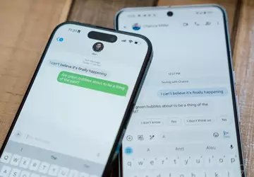 Blaue und grüne Blasen vereinigen sich ...