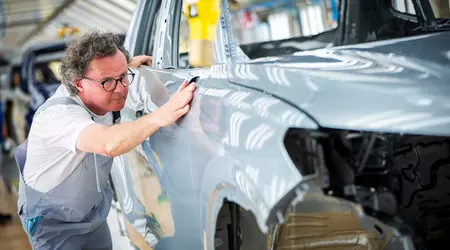 Fast 100.000 Volkswagen-Beschäftigte in 9 Werken beteiligten sich an einem Massenstreik