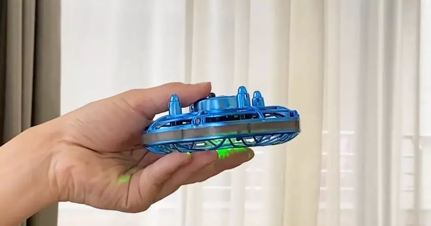 Force1 Scoot LED Handbetriebene Drohne für Kinder