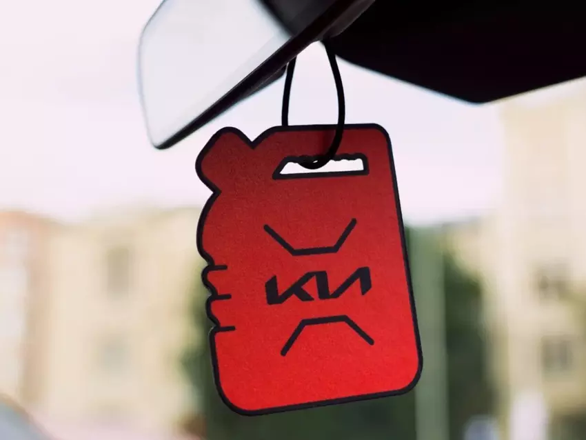 Fühlen Sie sich nostalgisch nach ICE-Autos? Kia bietet einen Duftbaum mit dem Geruch von Benzin und Öl an, wenn Sie ein Elektroauto kaufen