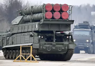 Ukrainische Artilleristen veröffentlichen spektakuläres Video von ...