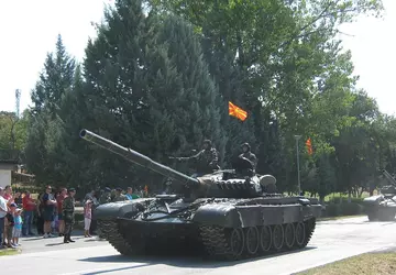 Nordmazedonien lieferte T-72-Panzer an die Ukraine, ...