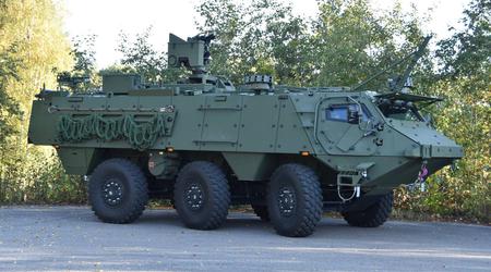 Lettlands Verteidigungsministerium stellt klar, dass es dieses Jahr 42 gepanzerte Mannschaftstransportwagen Patria 6x6 in die Ukraine schicken wird