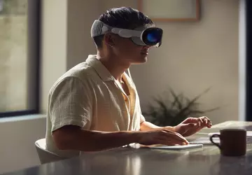 Berühmte Fluggesellschaft bietet Apple Vision Pro ...