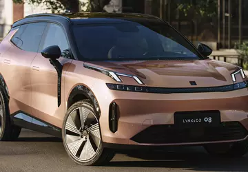 Chinas Geely hat ein Plug-in-Hybridfahrzeug mit ...