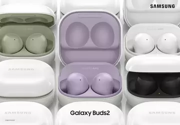 Samsung Galaxy Buds 2 mit einem ...