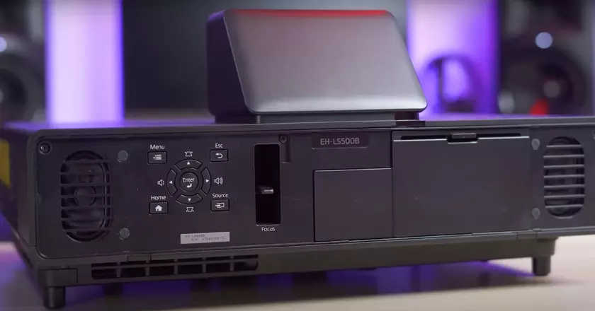 Epson EpiqVision Ultra LS500 bester Budget beamer für Spiele