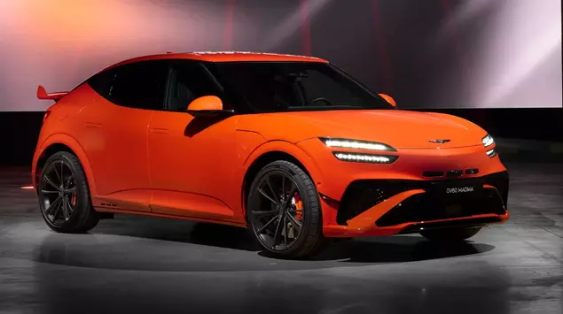 Genesis stellte den Serien-GV60 Magma vor: ...