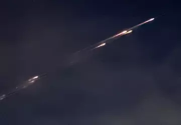 Alte Antenne der Internationalen Raumstation zeichnet ...