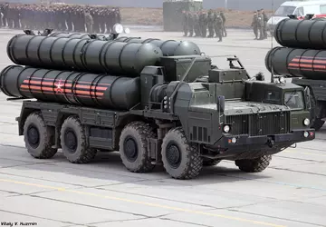 Russlands Luftabwehrsystem S-400 "versagt" im Gefecht, ...