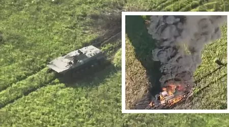 Eine ukrainische FPV-Drohne flog im Inneren eines BMP-1 und explodierte, wodurch der 200.000 Dollar teure Schützenpanzer zerstört wurde