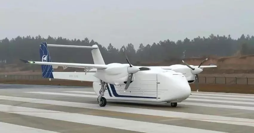 Kann 500 km weit fliegen: Chinesen entwickeln zweimotorige Drohne HH-100 