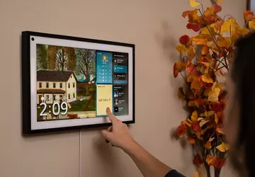 Amazon Echo Show Smart-Display mit 15-Zoll-Bildschirm ...